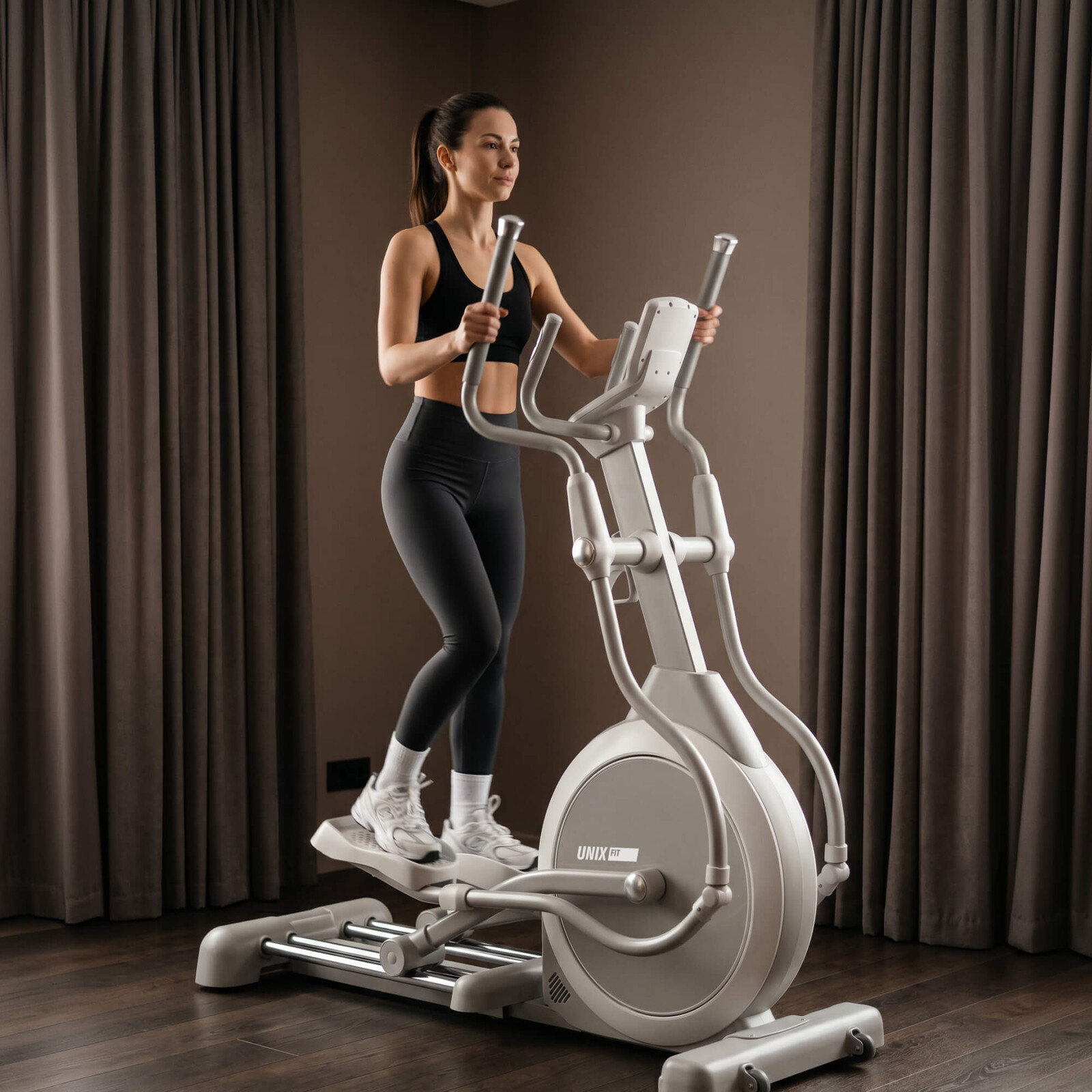 Эллиптический тренажер UNIX Fit MV-850 (ручной наклон / Manual Incline) зеркальный